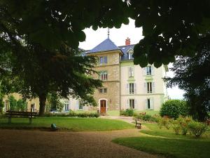 Hotel Chateau des Comtes de Challes : photos des chambres