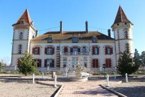 Hebergement Maison d'Hotes Chateau de Lastours : photos des chambres