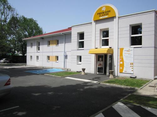 Premiere Classe Pau Est-Bizanos : Hotel proche de Doumy