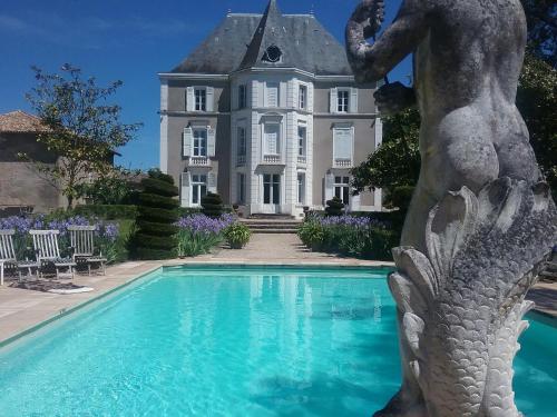 Château de Prety : Chambres d'hotes/B&B proche de La Chapelle-Naude