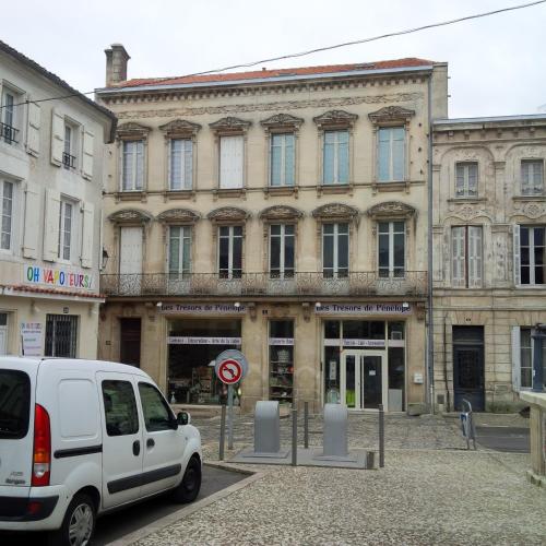 Residence du marche : Appartement proche de Salignac-de-Mirambeau