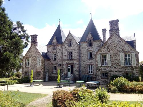 Château du Bourg : Hebergement proche de Saint-Aubin-Fosse-Louvain