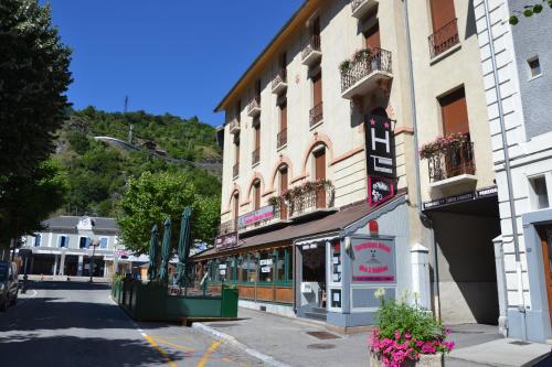 Terminus Hôtel des 3 Vallées : Hotel proche de Villarlurin