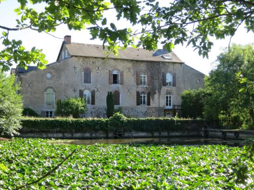 Chambres d'hôtes du Moulin de la Chaussee : Chambres d'hotes/B&B proche de Saint-Georges-sur-Erve