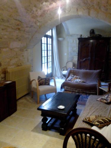 Le Patio Guest House : Hebergement proche de Théziers