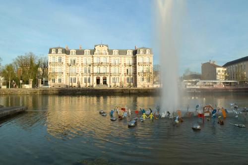 Les Jardins du Mess : Hotel proche de Vaux-devant-Damloup