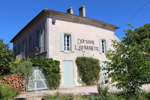 Domaine L'Amourette : Chambres d'hotes/B&B proche de Faleyras