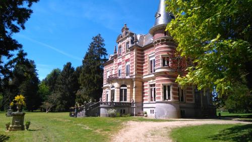 Château De Colagnie-Des-Bois : Chambres d'hotes/B&B proche de Lihus