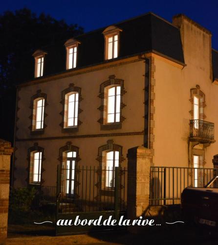 Au Bord de la Rive B&B : Chambres d'hotes/B&B proche de Saint-Laurent