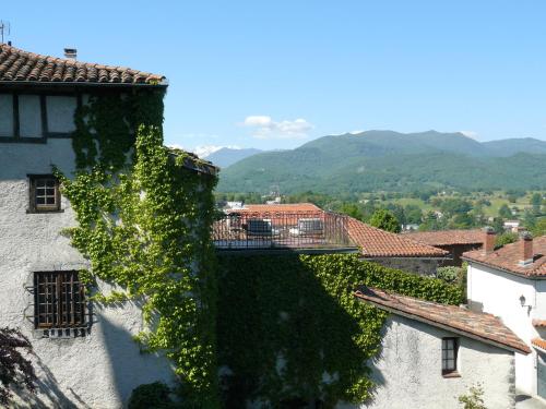 Villa Belisama : Chambres d'hotes/B&B proche de Castillon-en-Couserans