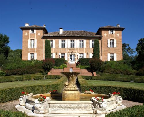 Residence Chateau de Barbet : Hebergement proche de Montpézat