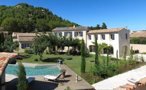 Maison d'hôtes des jardins : Hebergement proche de Salon-de-Provence