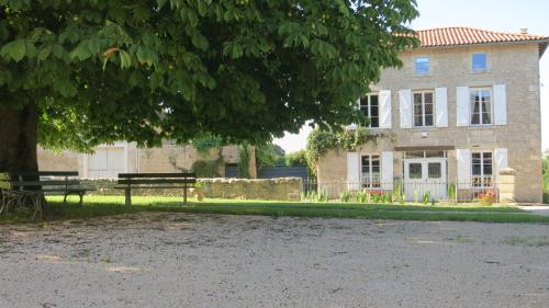 Honeysuckle House : Hebergement proche de Saint-Léger-de-la-Martinière