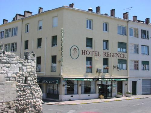Le Régence : Hotel proche de Fourques