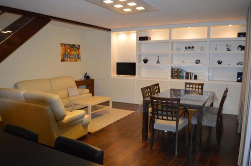 Duplexe 80 m2 Cosy et modern : Appartement proche de Villeurbanne