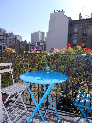 Beau 2 pieces avec balcon Paris parc des Buttes chaumont : Appartement proche de Le Pré-Saint-Gervais