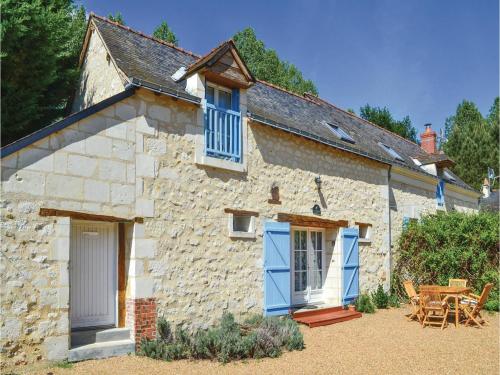 Two-Bedroom Holiday Home in Vernoil : Hebergement proche de Lublé