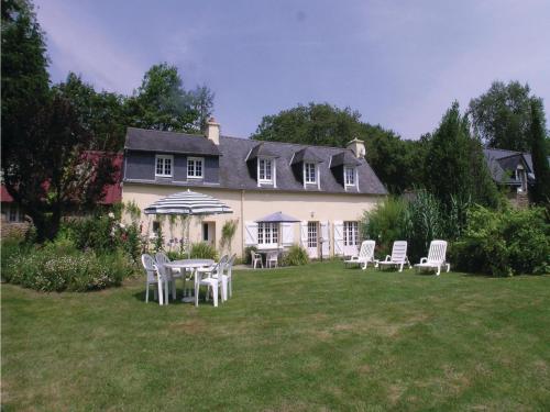 Holiday home Ty Tant Jeanne P-701 : Hebergement proche de Pont-Aven