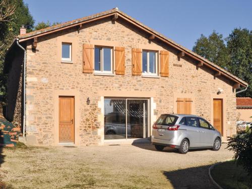 Four-Bedroom Holiday home Mouzon with a Fireplace 04 : Hebergement proche de Rochechouart