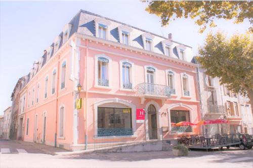 Hôtel De France : Hotel proche de Roumengoux