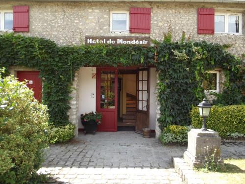La Ferme de Mondésir : Hotel proche de Bois-Herpin