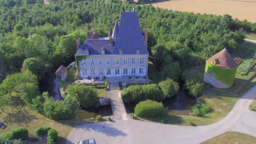 Château de Villiers : Chambres d'hotes/B&B proche de Saint-Germain-du-Corbéis