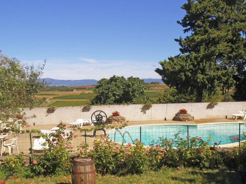 Maison De Vacances - Montbrun-Des-Corbières : Hebergement proche de Camplong-d'Aude