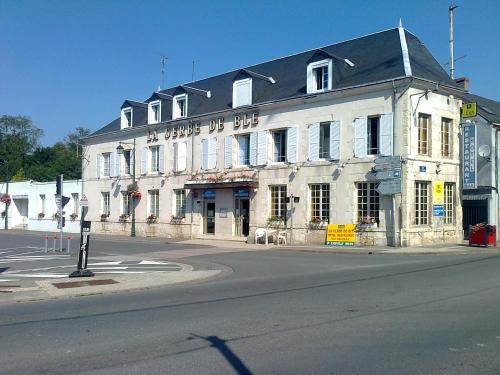 La Gerbe De Ble : Hotel proche de Saint-Sigismond