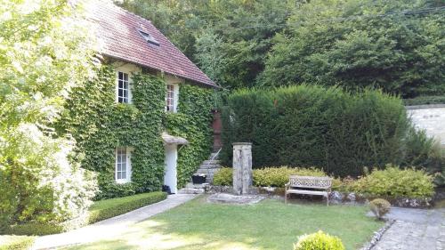 Maison d'hotes Les Jardins du Val : Hebergement proche de Boissy-Mauvoisin