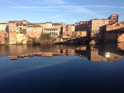 Comfort and fab views : Chambres d'hotes/B&B proche d'Albi