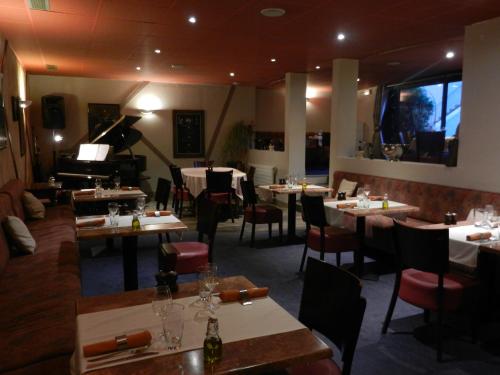 Hôtel Restaurant l'Arpège : Hotel proche de Villiers-le-Mahieu