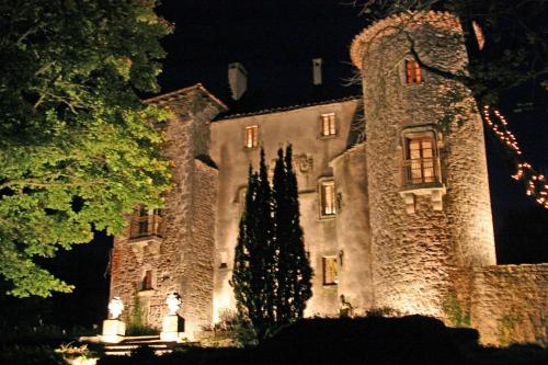Château du Cros : Chambres d'hotes/B&B proche d'Alzon