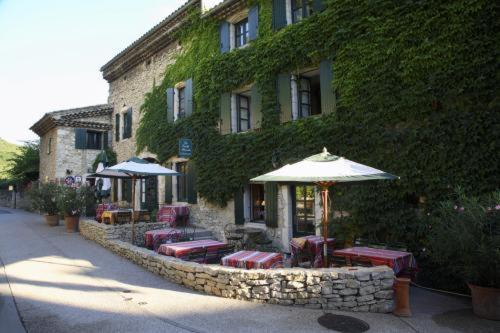 La Treille Muscate : Hotel proche de La Roche-sur-Grane