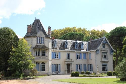 Château de Morin : Hebergement proche de Vianne