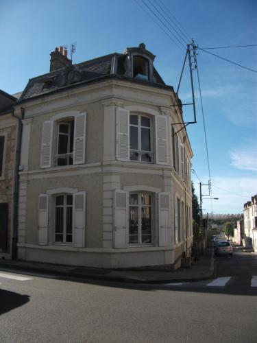 Le Gouverneur : Chambres d'hotes/B&B proche de Saint-Agnan-sur-Erre
