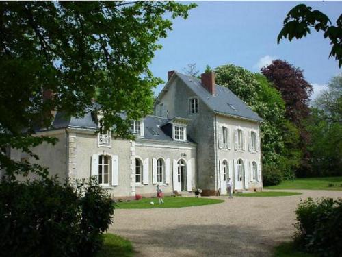 Le Château de Mondan : Chambres d'hotes/B&B proche de Noyen-sur-Sarthe
