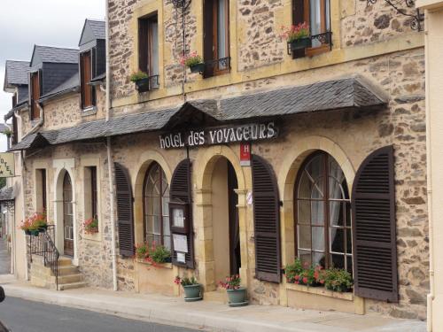 Hotel des Voyageurs : Hotel proche de Savignac-Lédrier