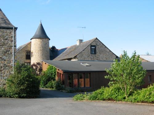 Gîtes de la Ferme Auberge de Mésauboin : Hebergement proche de Saint-Étienne-en-Coglès