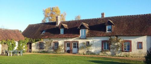 La Sauleraie : Chambres d'hotes/B&B proche de Montigny-le-Gannelon