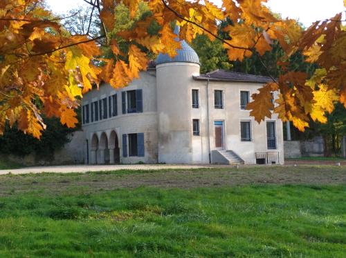 Lodge Hôtel de Sommedieue Verdun : Hotel proche de Charny-sur-Meuse
