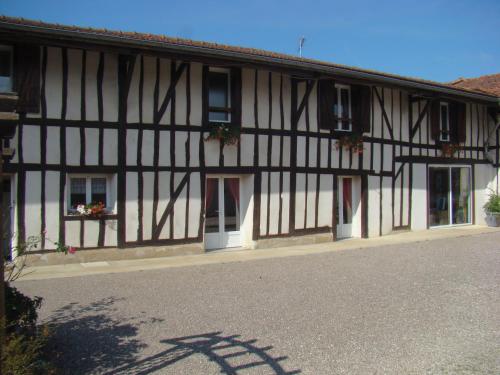Gîte La Sente des Vignes : Hebergement proche de Laheycourt