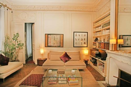 Large 2 Bedrooms Latin Quarter (338) : Appartement proche du 6e Arrondissement de Paris