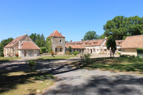 Domaine De Frevent : Chambres d'hotes/B&B proche de Misy-sur-Yonne