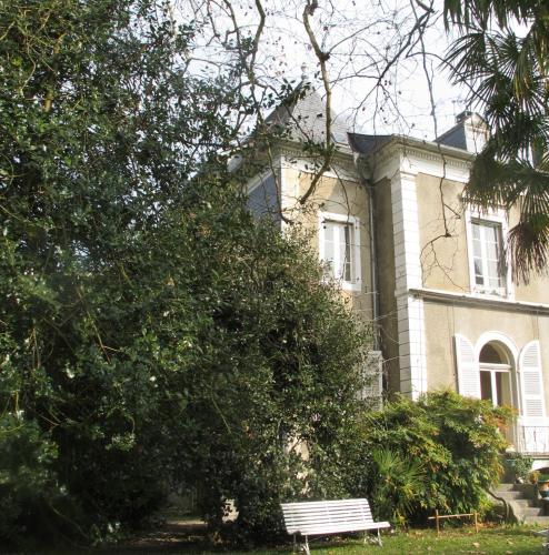 Villa Dampierre : Chambres d'hotes/B&B proche d'Ouillon