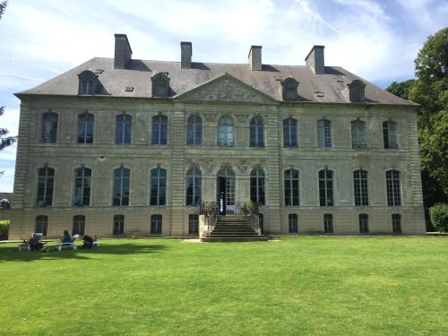 Château de Couin : Chambres d'hotes/B&B proche d'Authuille