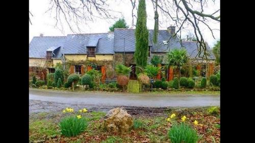 Country House In Langoula : Hebergement proche de Saint-Glen