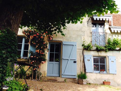 La Maison bleue du Puy : Hebergement proche de Cheillé