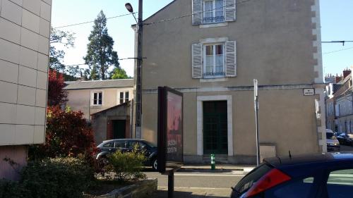 27 rue Maupertuis le Mans : Chambres d'hotes/B&B proche de Fatines
