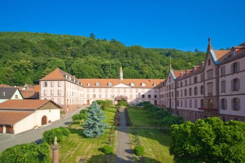 Maison d'accueil des Soeurs du Très Saint Sauveur : Hebergement proche de Langensoultzbach