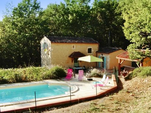 Holiday home Le Bos : Hebergement proche d'Anglars-Juillac